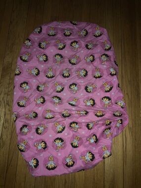 Nickelodeon Dora the Explorer Toddler crib Fitted Sheet Pink Nick Jr 2007
